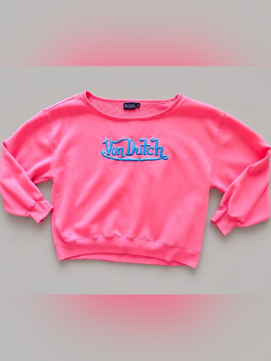 Von Dutch Sweaters - Authentic Von Dutch Peachy Pink Crewneck Sweatshirt with Blue Logo